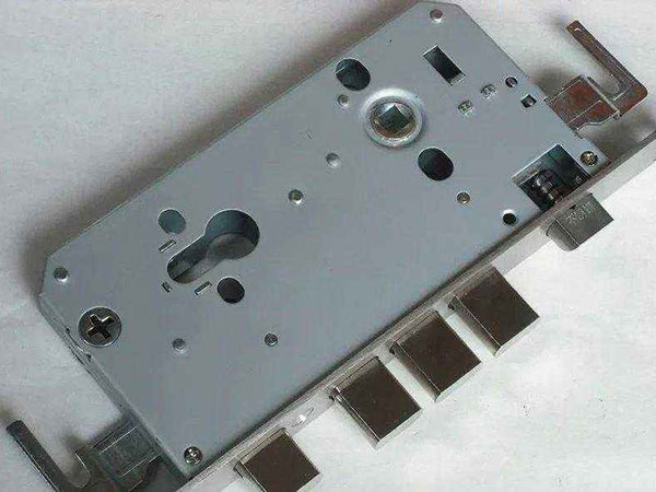 平泉24小时上门开锁公司